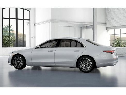 Certified 2026 Mercedes-Benz S 580 4MATIC Sedan image 31
