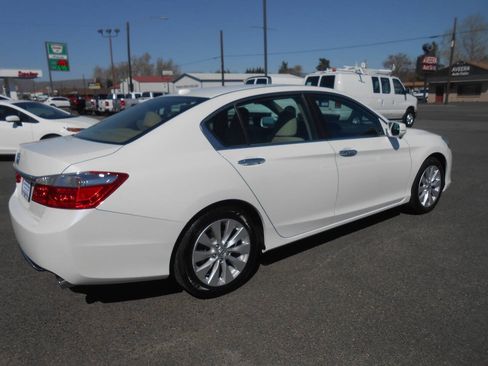 Used 2014 Honda Accord EX-L image 9