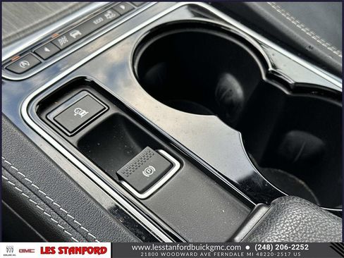 Used 2017 Jaguar F-PACE S image 35