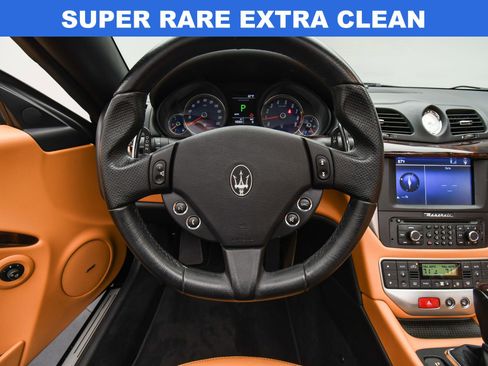 Used 2014 Maserati GranTurismo Base image 12