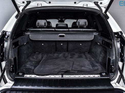 Used 2025 BMW X5 xDrive50e image 14
