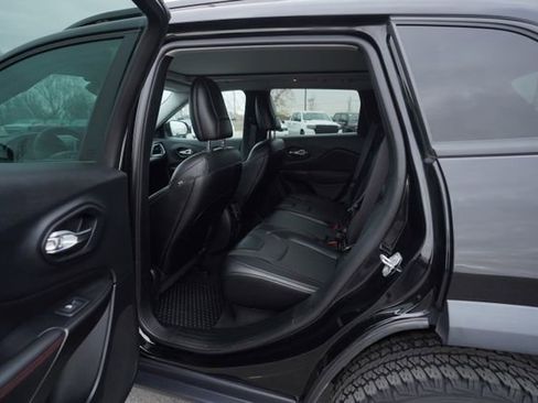 Used 2022 Jeep Cherokee Trailhawk w/ Sun, Sound & Nav Group image 15