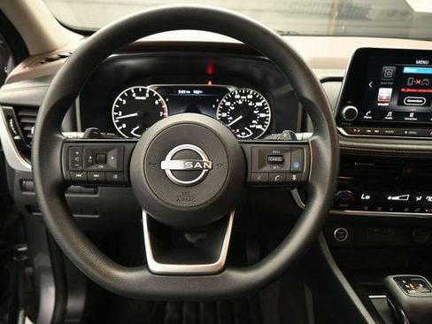 Used 2023 Nissan Rogue SV FWD image 6