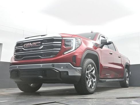 Used 2023 GMC Sierra 1500 SLT w/ SLT Premium Plus Package AWD/4WD image 44