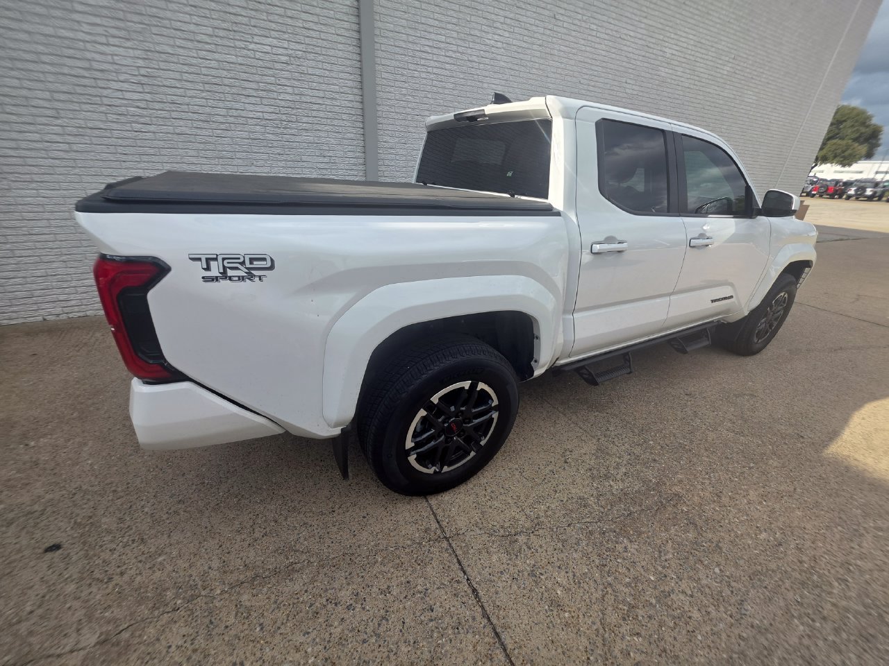 Used 2024 Toyota Tacoma TRD Sport AWD/4WD image 3