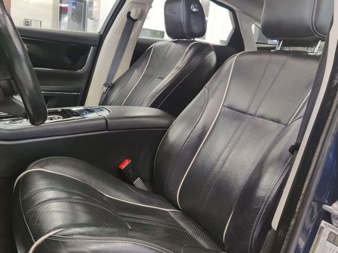 Used 2016 Jaguar XJ AWD/4WD image 27