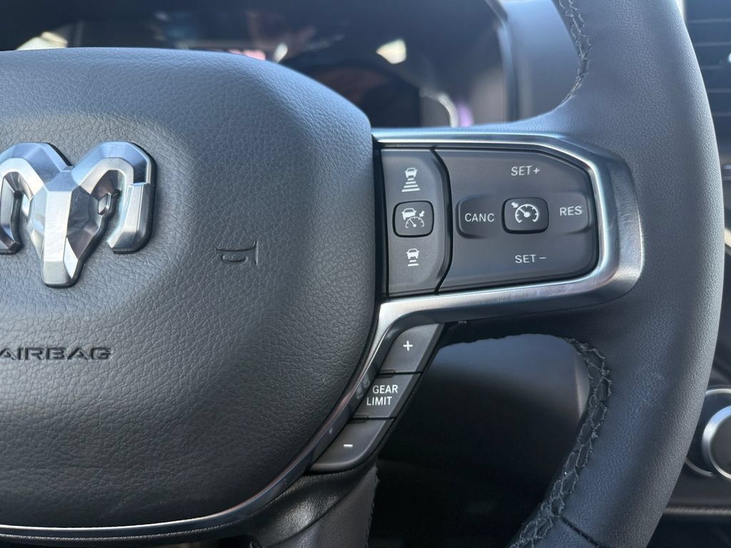 New 2025 RAM 1500 Big Horn AWD/4WD image 23