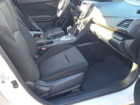 Certified 2022 Subaru Impreza 2.0i image 9