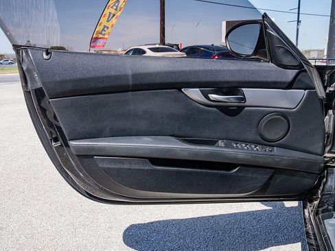 Used 2014 BMW Z4 sDrive28i image 16