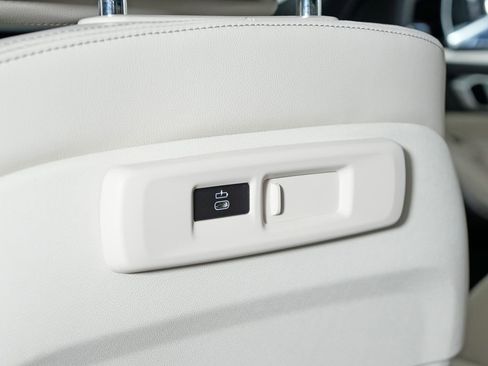 Used 2022 BMW X5 xDrive45e w/ Luxury Seating Package image 33