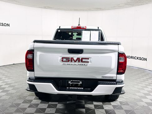 Used 2024 GMC Canyon Elevation w/ Convenience Package image 4