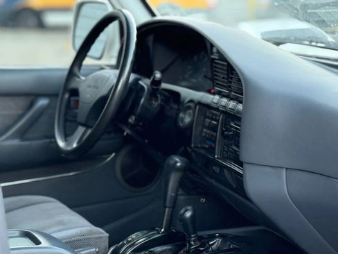 Used 1994 Toyota Land Cruiser image 33