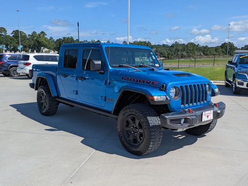 Used 2023 Jeep Gladiator Mojave w/ Trailer Tow Package AWD/4WD image 8
