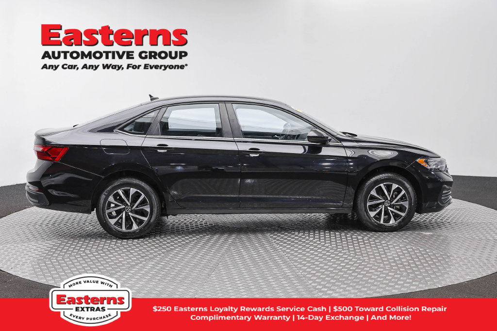 Used 2024 Volkswagen Jetta S FWD image 5
