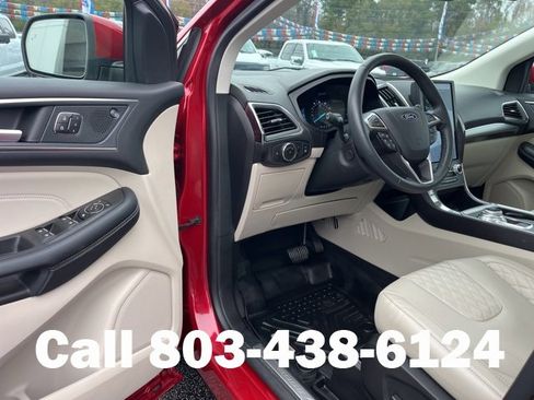Used 2024 Ford Edge Titanium w/ Equipment Group 301A image 5
