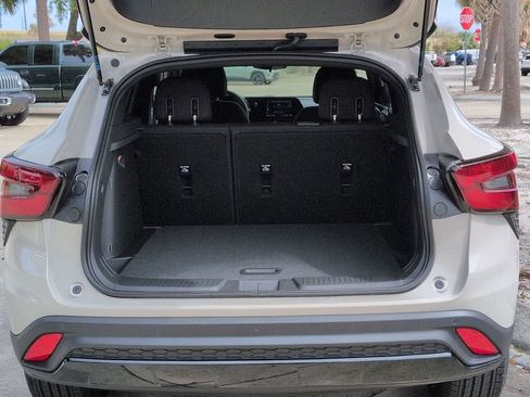 New 2026 Chevrolet Trax RS w/ Driver Confidence Package FWD image 23