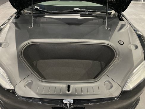 Used 2022 Tesla Model S Plaid image 59