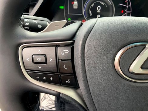 Certified 2025 Lexus ES 300h ES 300h w/ Premium Package image 24