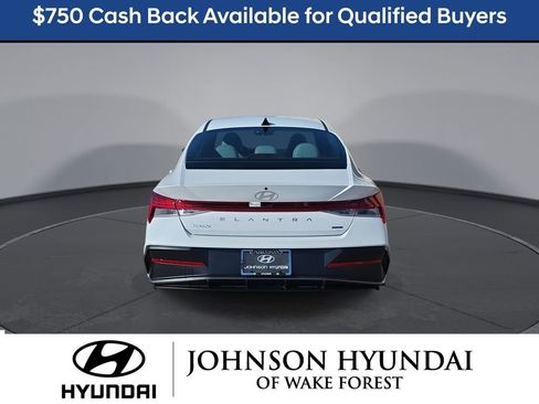 New 2026 Hyundai Elantra Limited image 15