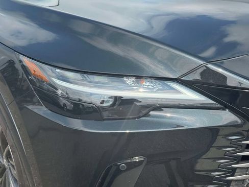 Used 2025 Lexus RX 350 Premium w/ Kick Sensor & Tow Package AWD/4WD image 12