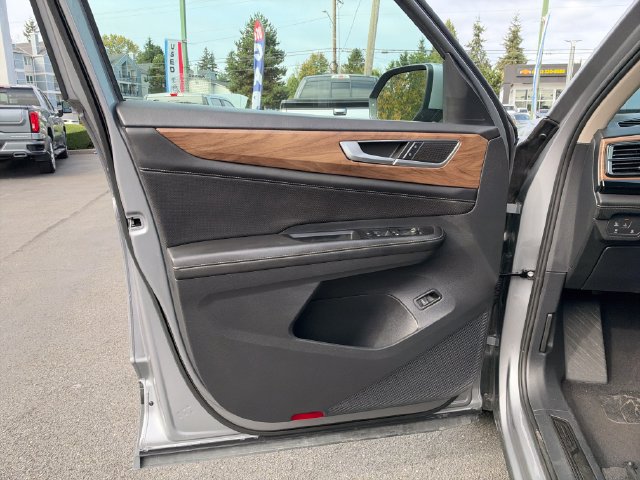 Used 2025 Volkswagen Atlas SE FWD image 26