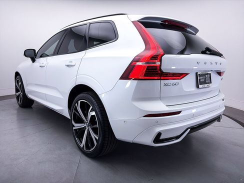 Used 2023 Volvo XC60 B5 Ultimate w/ Protection Package AWD/4WD image 40