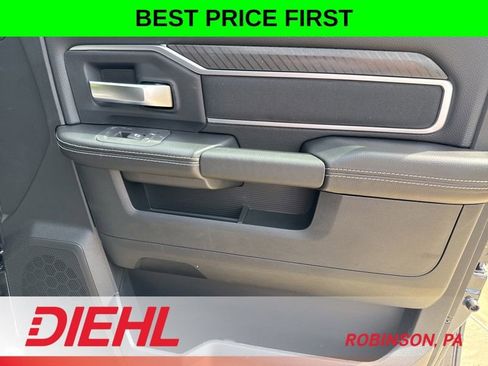 New 2026 RAM 2500 Big Horn AWD/4WD image 17