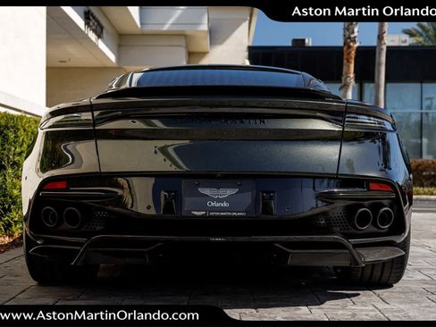 Used 2023 Aston Martin DBS Coupe image 30