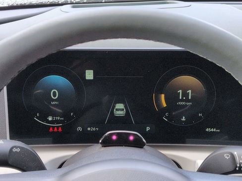 Used 2026 Hyundai Tucson Limited image 14