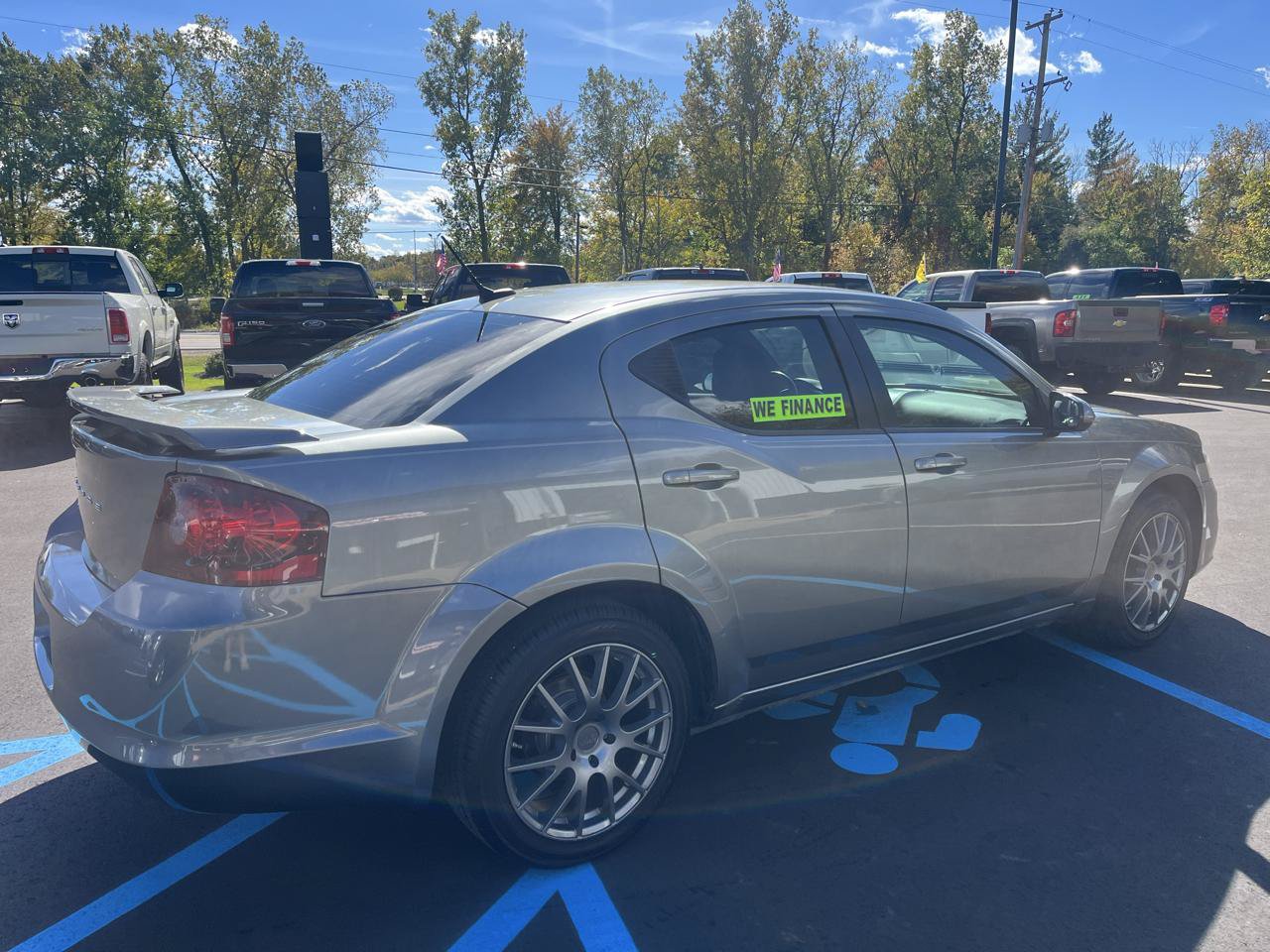Used 2012 Dodge Avenger SXT Plus w/ Cold Weather Group FWD image 5