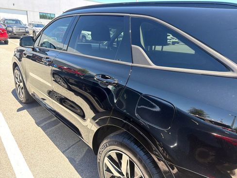 Used 2023 Kia Sorento EX FWD image 8
