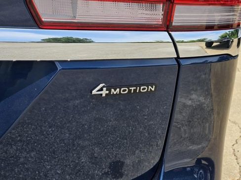 Used 2023 Volkswagen Atlas SEL AWD/4WD image 8