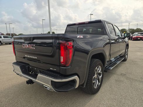 Used 2026 GMC Sierra 1500 SLT AWD/4WD image 3