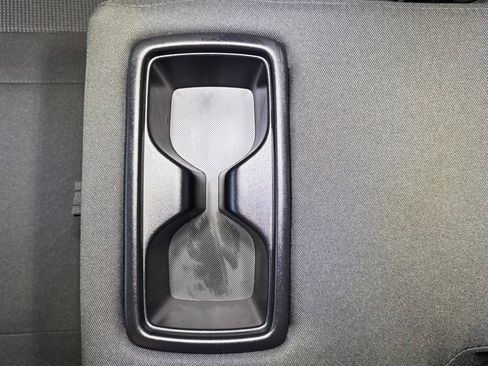 Used 2023 Toyota RAV4 LE AWD/4WD image 43