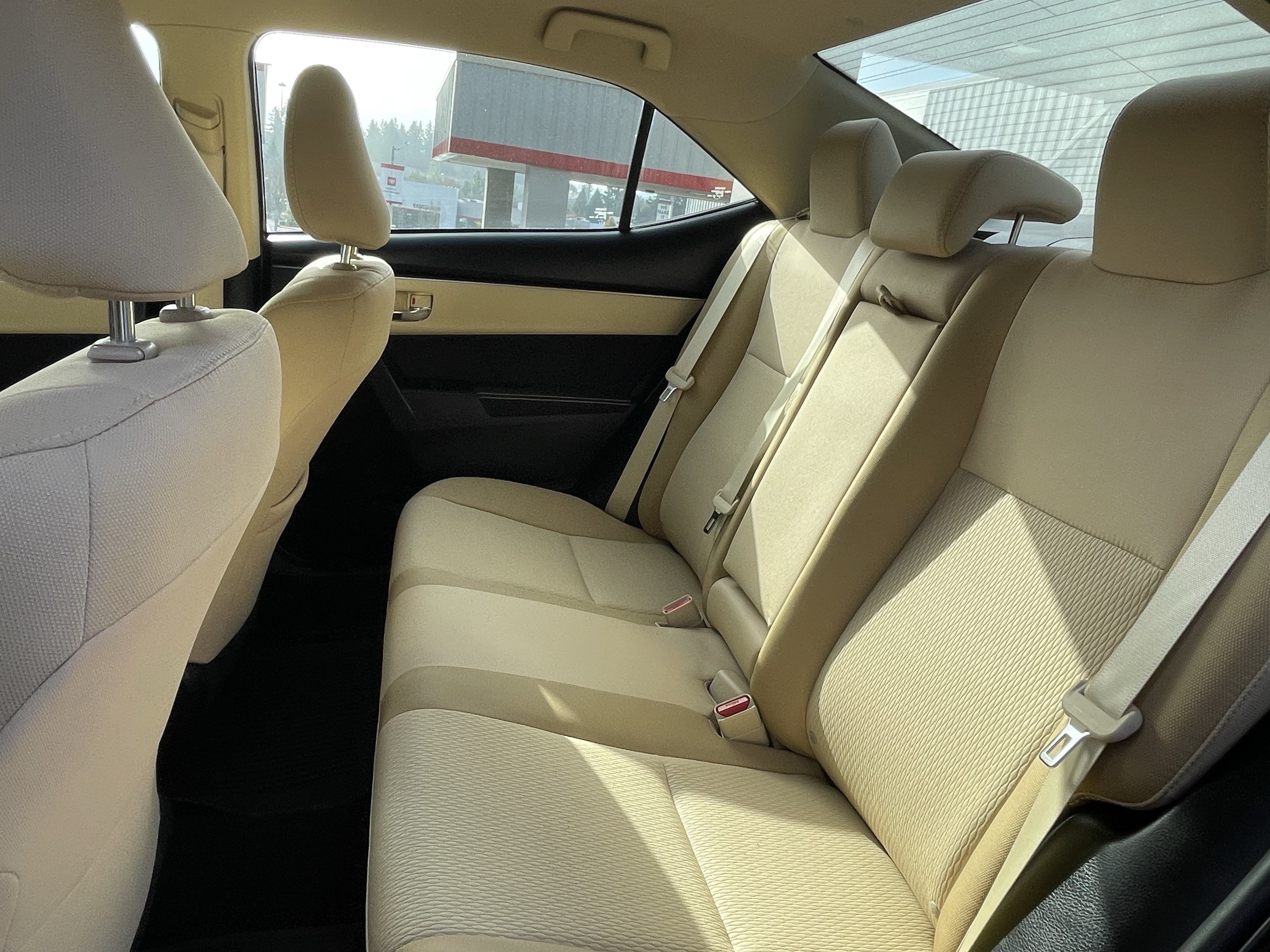 Certified 2019 Toyota Corolla LE FWD image 14