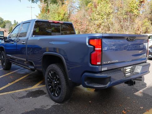 New 2026 Chevrolet Silverado 2500 High Country w/ High Country Premium Package image 5