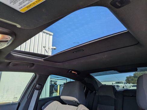 Used 2023 Dodge Charger Scat Pack w/ Navigation & Travel Group image 17