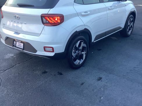 New 2026 Hyundai Venue SEL image 6