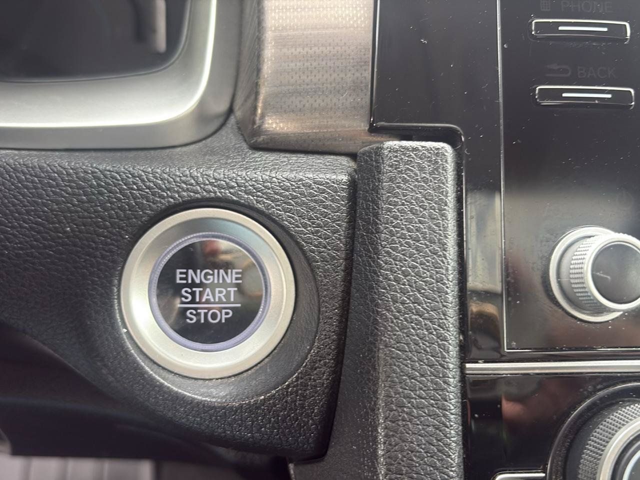 Used 2021 Honda Civic EX image 25