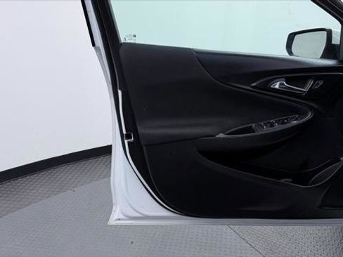 Used 2023 Chevrolet Malibu LT FWD image 13