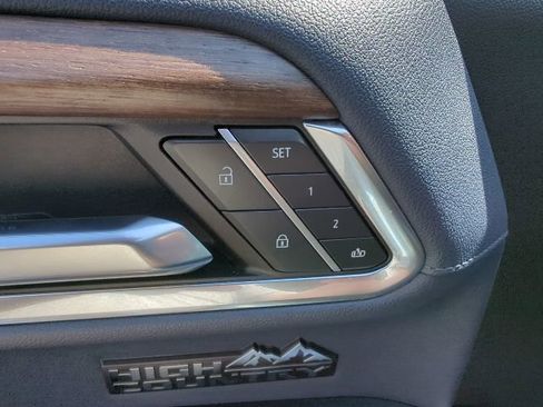 Used 2024 Chevrolet Silverado 1500 High Country image 30