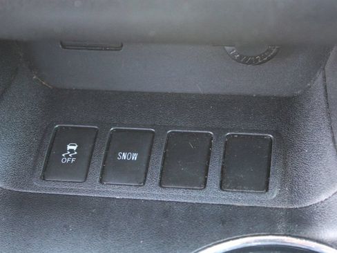 Used 2014 Toyota Highlander Limited FWD image 24