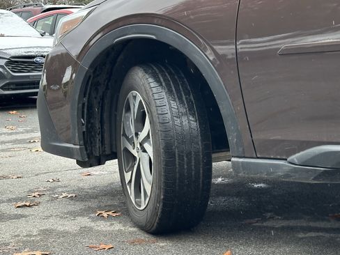 Used 2020 Subaru Outback Limited image 6