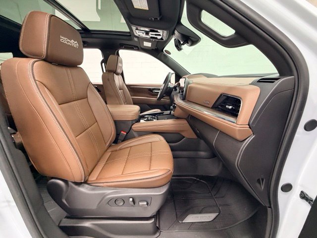 Certified 2026 Chevrolet Tahoe High Country w/ Sun And Tow Package AWD/4WD image 29