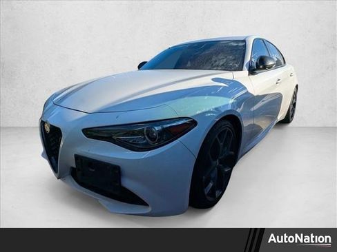 Used 2020 Alfa Romeo Giulia w/ Nero Edizione image 1