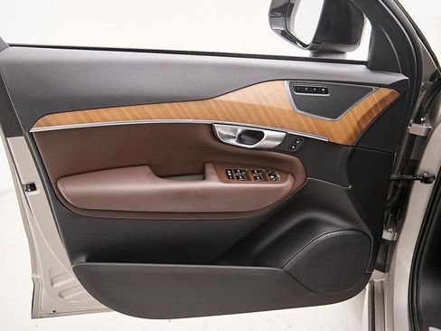 Certified 2023 Volvo XC90 T8 Plus w/ Protection Package AWD/4WD image 10