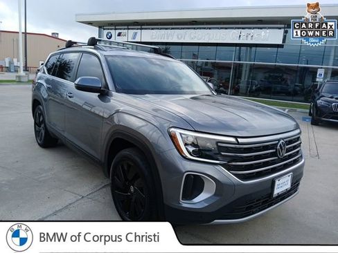 Used 2024 Volkswagen Atlas SE w/ Black Wheel Package image 1