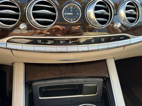 Used 2019 Mercedes-Benz S 560 4MATIC Sedan image 31