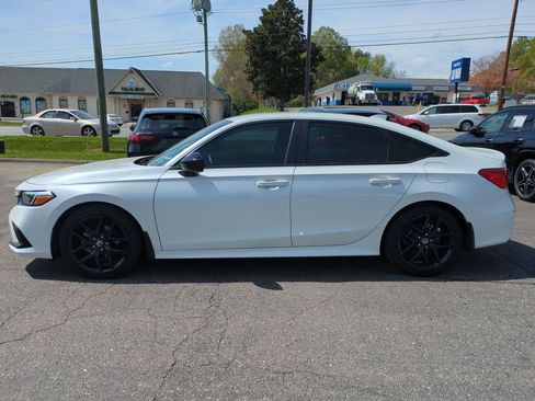 Used 2022 Honda Civic Sport image 5