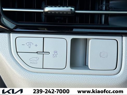 New 2026 Kia Sportage SX image 36